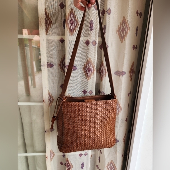 Vintage Fossil Woven Bag - Picture 1 of 14